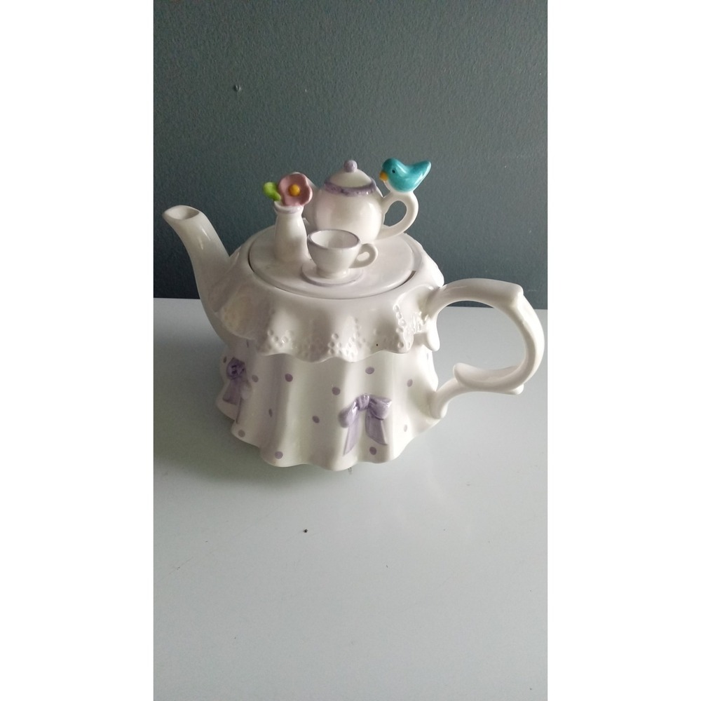 Novelty Teapot Whimsical Ceramic Teapot with Teacup and Bird Figurine